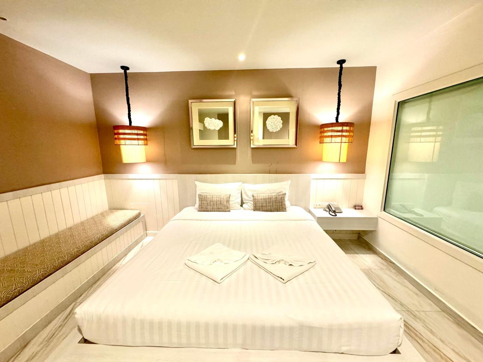 De Coze Hotel Patong Eksteriør bilde