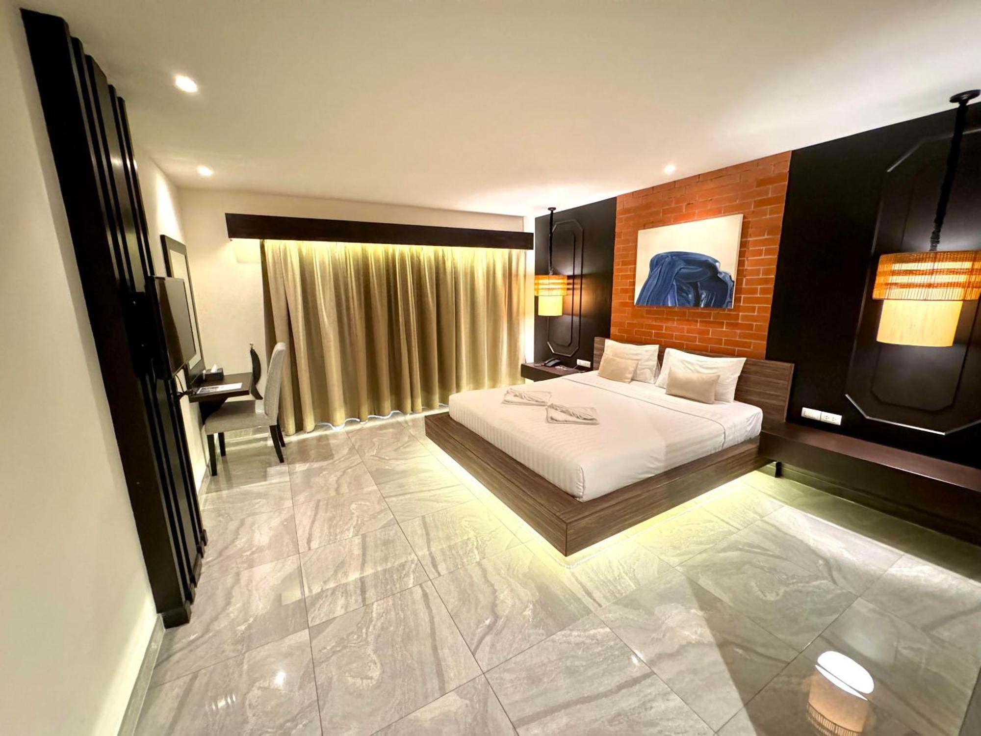 De Coze Hotel Patong Eksteriør bilde