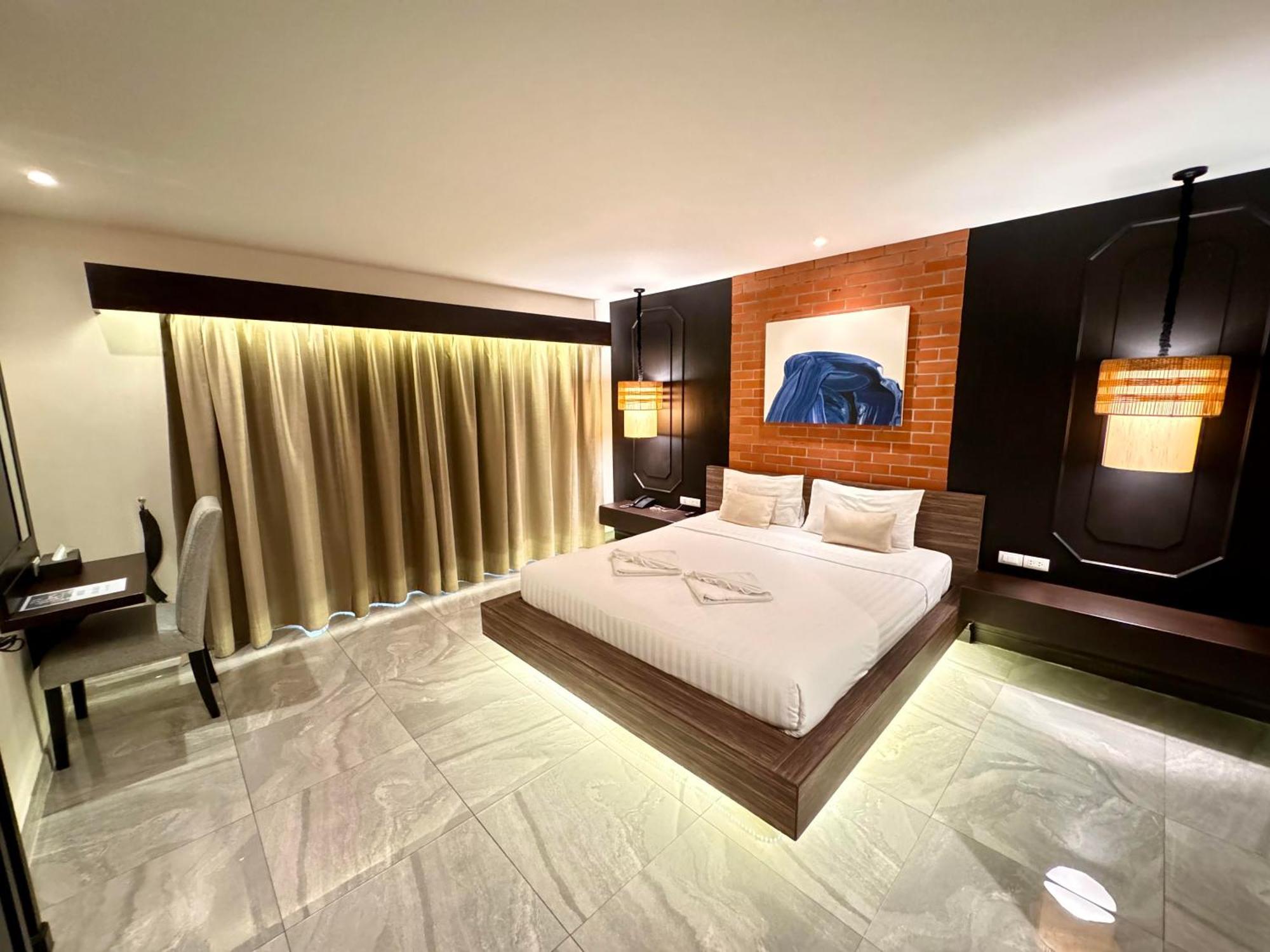 De Coze Hotel Patong Eksteriør bilde