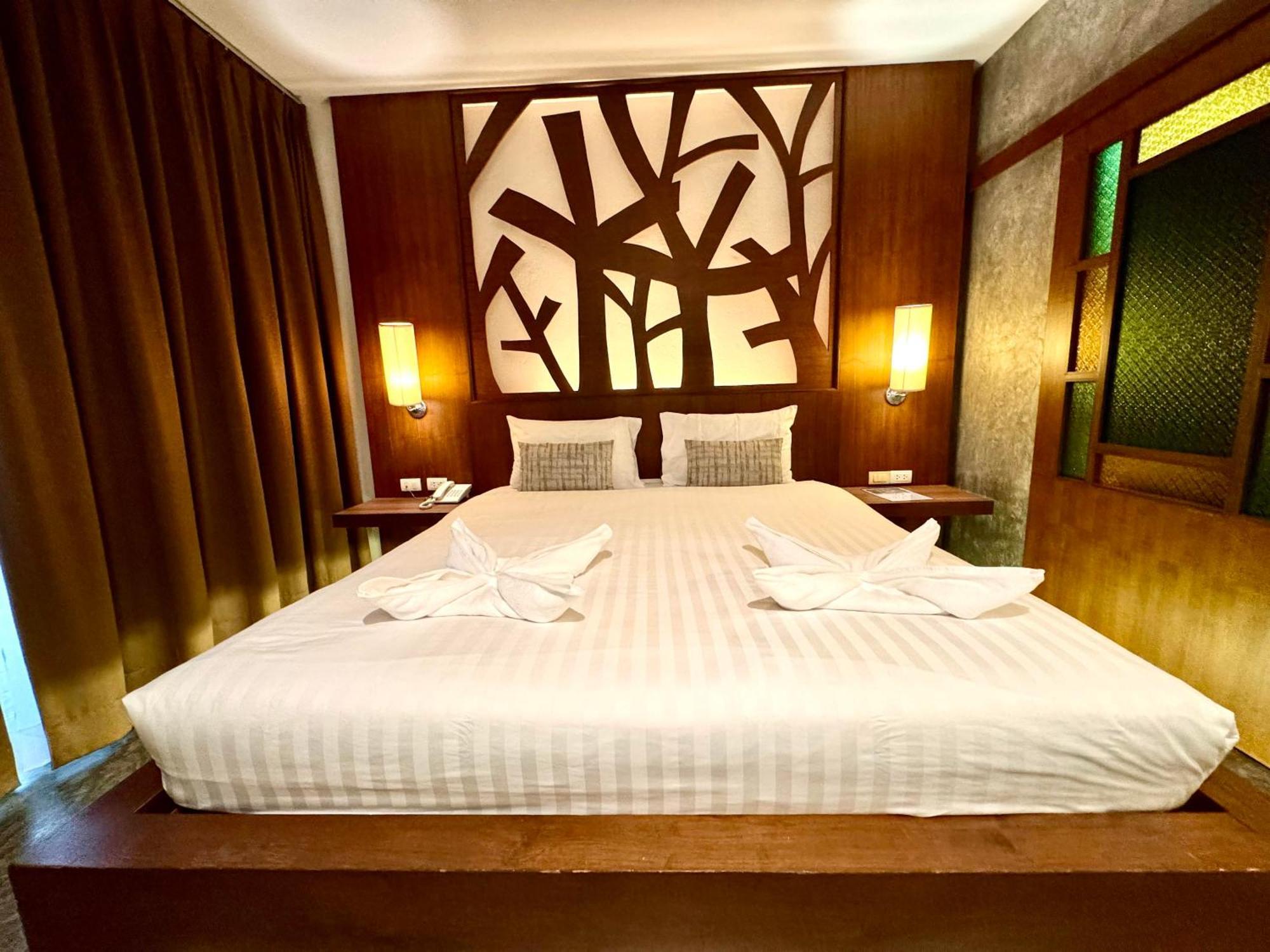 De Coze Hotel Patong Eksteriør bilde