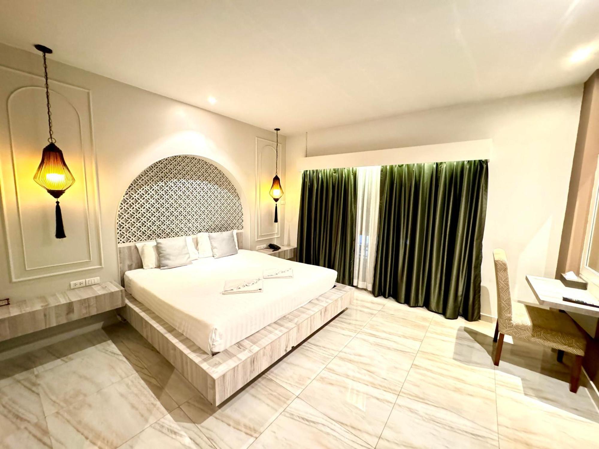 De Coze Hotel Patong Eksteriør bilde