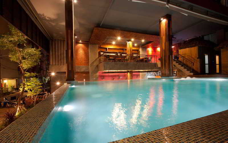 De Coze Hotel Patong Eksteriør bilde