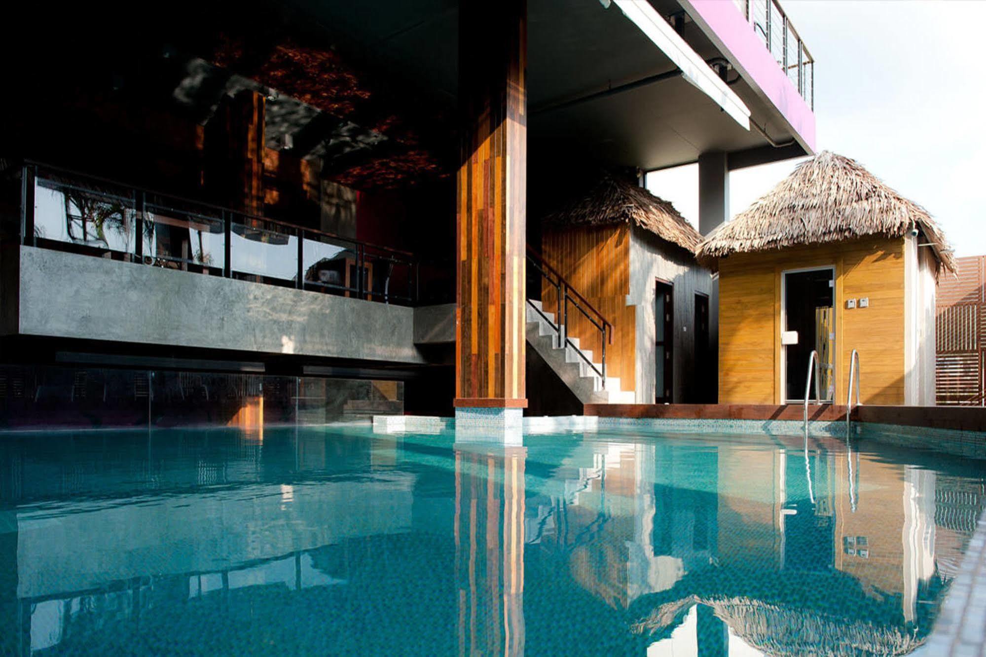 De Coze Hotel Patong Eksteriør bilde